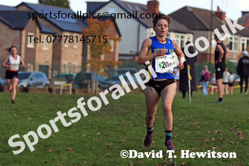 Senior women, 2024 Northern Cross Country Relays, Graves Park, Sheffield.   Photo: David T. Hewitson/Sports for All Pics